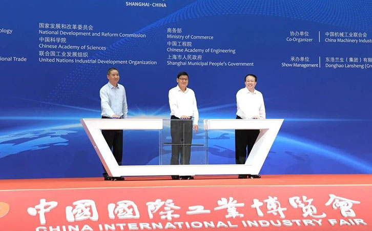 工博會自動化展(zhǎn),鋁型材應用遍(biàn)地開(kāi)花 工(gōng)博會自動化展,鋁(lǚ)型材應用遍地開(kāi)花